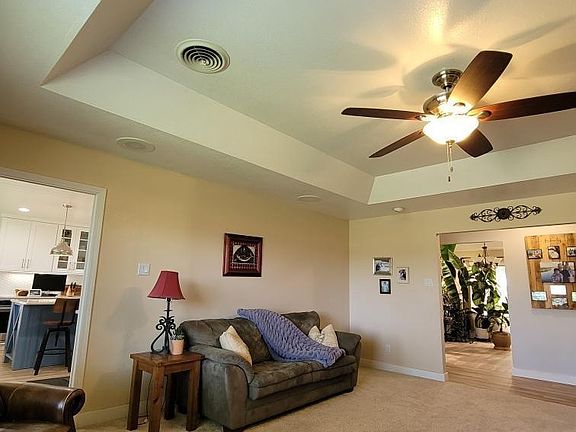4th image of 903 Escalante Rd