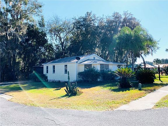3rd image of 306 N Warfield Ave
