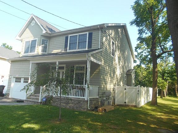 4th image of 46 Dunham Ave