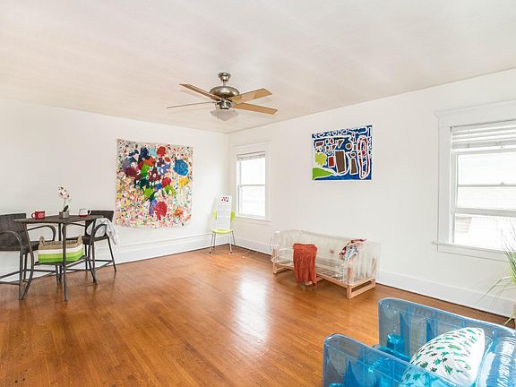 3rd image of 2223 E Ocean Blvd #2223