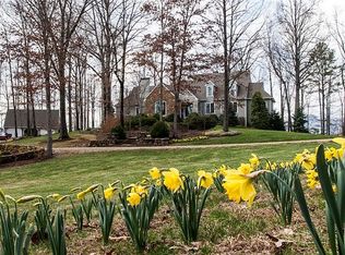 2465 Cascades Dr, Free Union, VA 22940