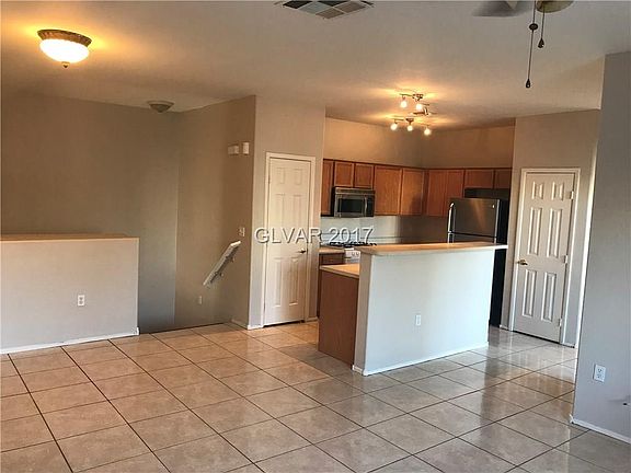 4th image of 3937 Pepper Thorn Ave #1
