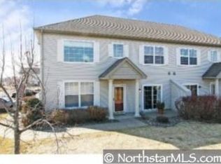 2010 Waterleaf Ln E, Chanhassen, MN 55317