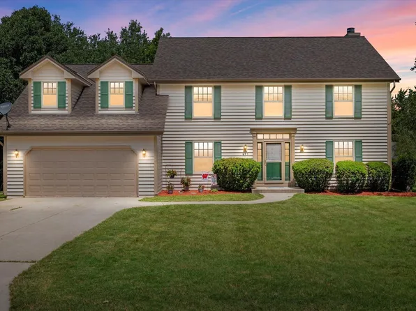 645 Kahen COURT, Hartland, WI 53029