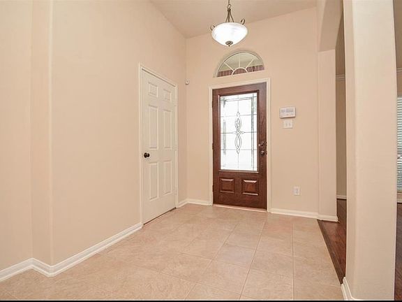 4th image of 12806 Flat Creek Dr