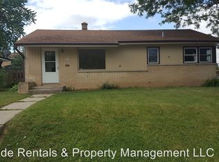 8917 W Lawrence Ave, Milwaukee, WI 53225