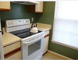 3rd image of 722 Firehouse Ln