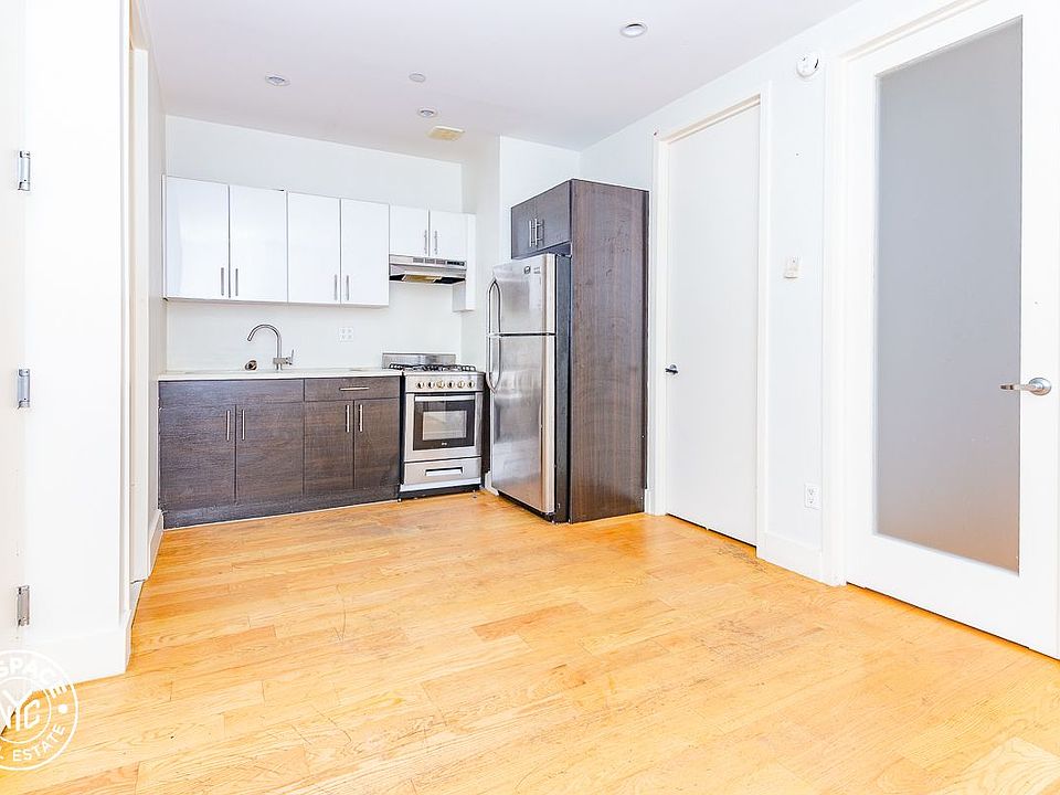 1st image of 828 Saint Johns Pl #4R