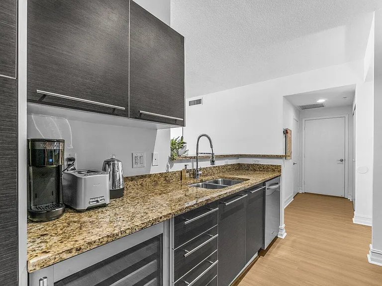 550 Okeechobee Blvd #1508 — Photo 19