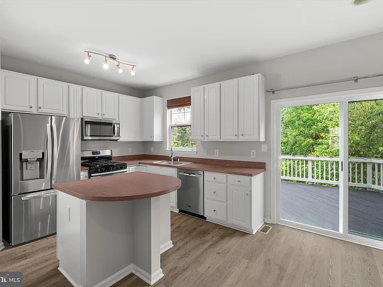13412 Burrough Farm Dr — Photo 15