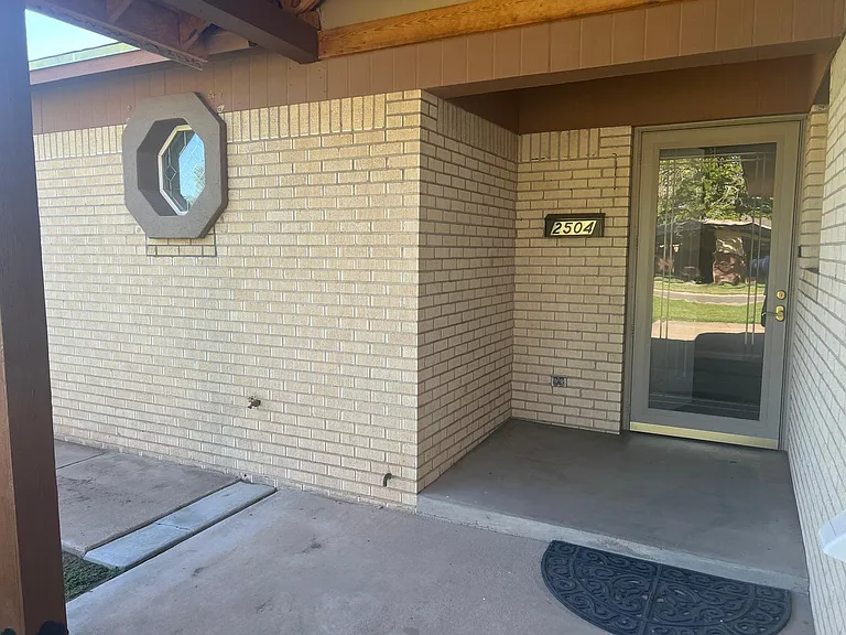 2504 Baylor Ave — Photo 5