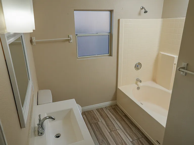 2217 Heritage Ridge Ave — Photo 8