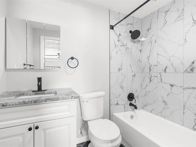 11902 Oceanside Dr — Photo 7