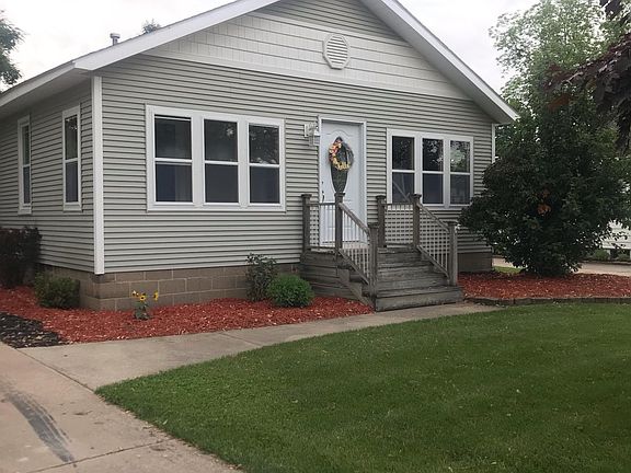 2nd image of 1013 Dahlia Ave