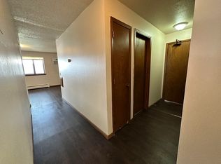 1321 Division St APT 104, Hopkins, MN 55343