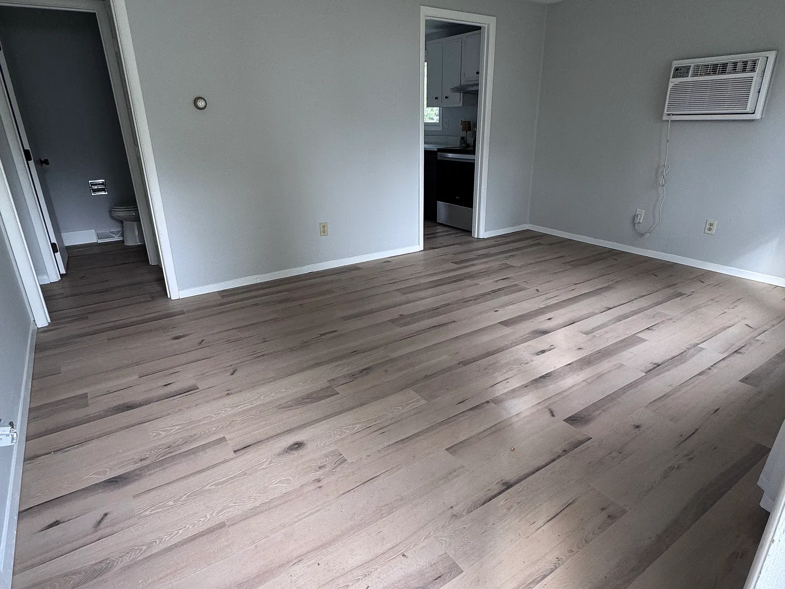 2 bed, 1200 sqft, $1,295 — Photo 4