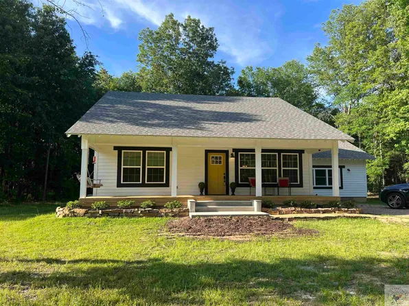 121 Cummings Ln, Texarkana, TX 75501