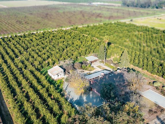 3rd image of 19282 E South Ave