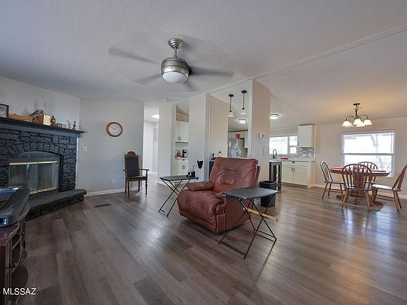 3rd image of 3227 W Jusnic Cir