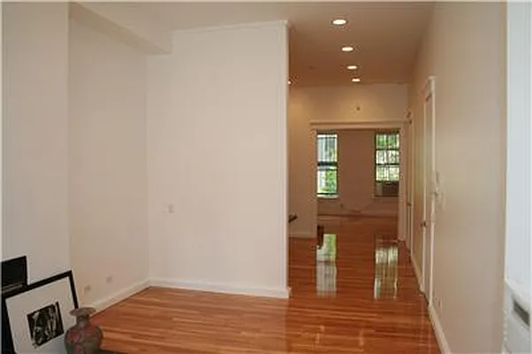 Rented by Harlem Lofts | media 51