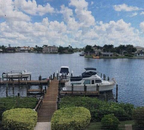5th image of 9486 Gulf Shore Dr APT 201