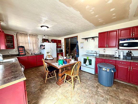 3rd image of 3409 Clines Chapel Rd