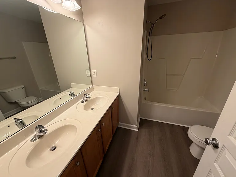 8819 Orchard Grove Way — Photo 11