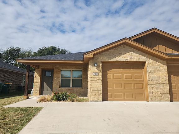 3rd image of 2545 Leroy Ln #A