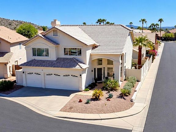 3rd image of 1327 E HIDDENVIEW Drive