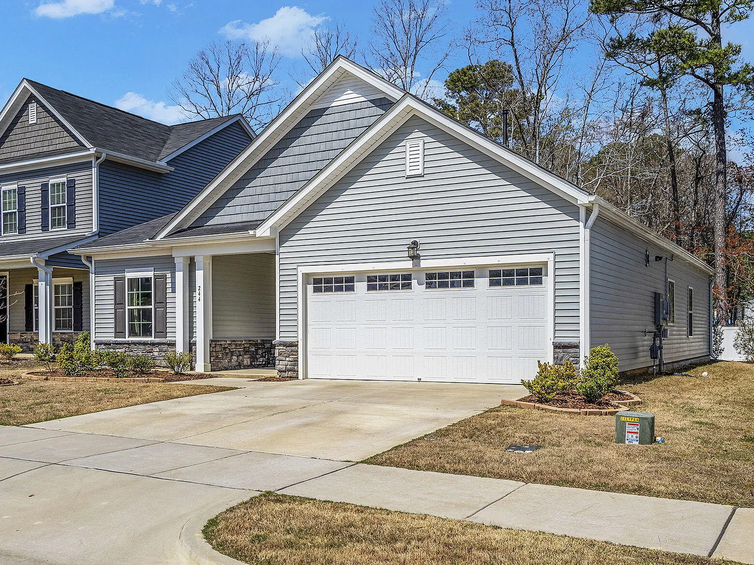 3 bed, 2.0 bath, $1,995 — Photo 3
