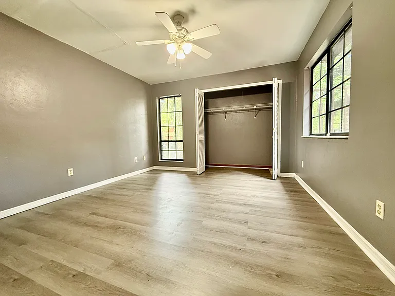 900 SW 62nd Blvd #I55 — Photo 12