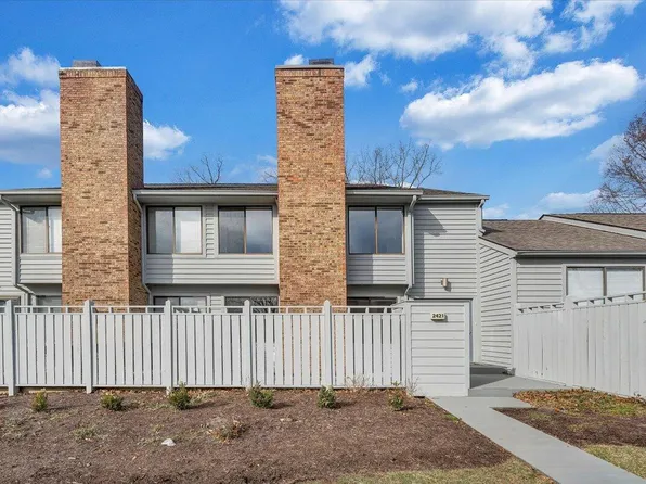 2421 S Clearing Rd, Salem, VA 24153