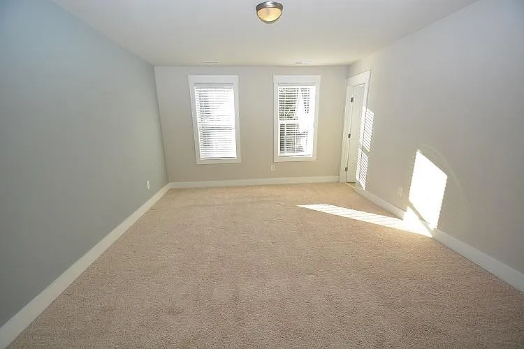 725 Fireball Ct — Photo 10