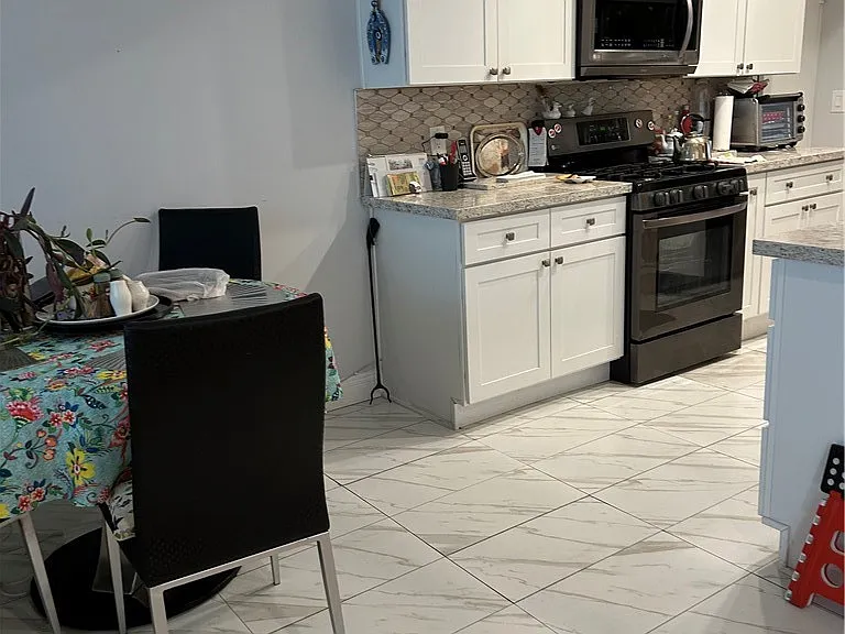 5315 Yarmouth Ave #216 — Photo 6