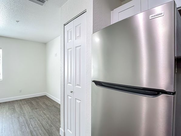 326 Grosse Ave #7