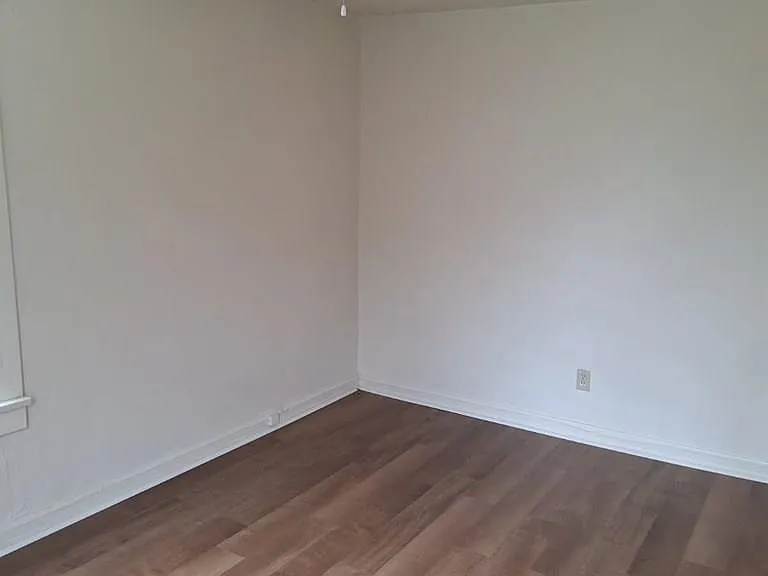 60 Fairfield Ave #5 — Photo 2