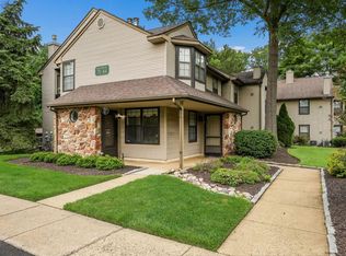 73 Basswood Ct, Warrington, PA