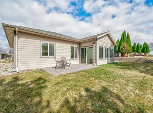 3422 Golf Villa Dr, Milford, IA 51351