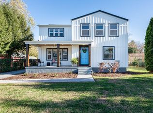 308 Johnson Ave, Elizabethton, TN 37643