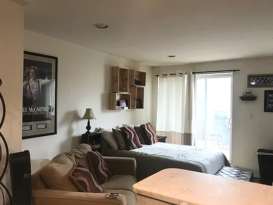 Rented by Urban Luxe | media 15