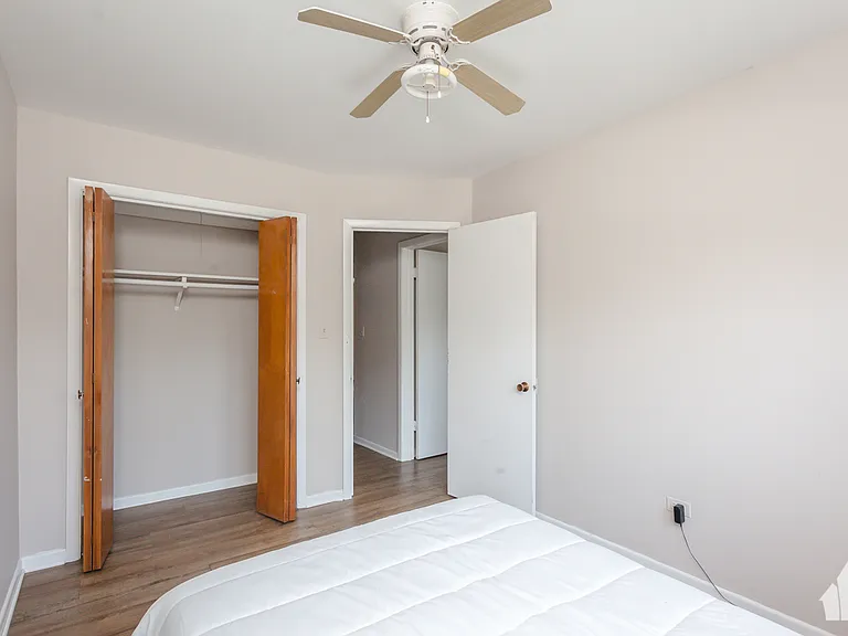 6427 N Hermitage Ave — Photo 10
