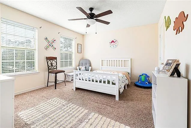 1024 Claire Dr — Photo 16