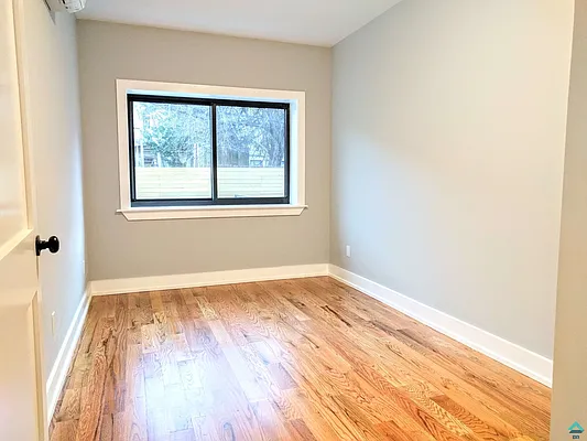 Rented by EXR | media 23