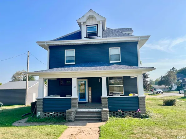 205 8th St, Lowden, IA 52255