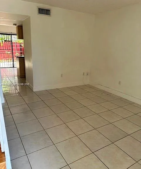 1819 SW 107th Ave #1904 — Photo 4