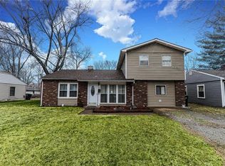 20 Louise Ln, Cahokia, IL