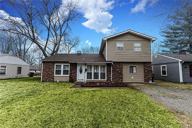 20 Louise Ln photo 1