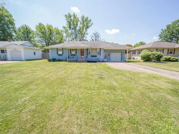 134 Sunrise Dr, Amherst, OH 44001