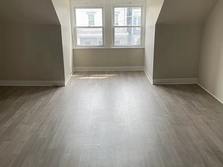 811 Ferry St #2 — Photo 12
