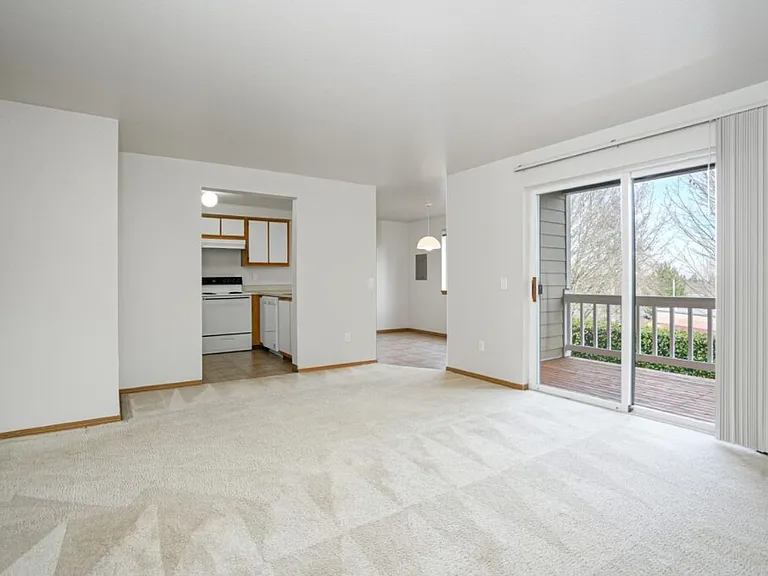 102-Mountain View Apts — Photo 13